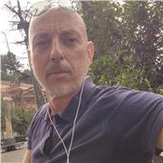 Laureato in giurisprudenza offre lezioni in presenza di latino